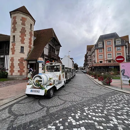 Апартаменты Duplex En Plein Centre, 3min