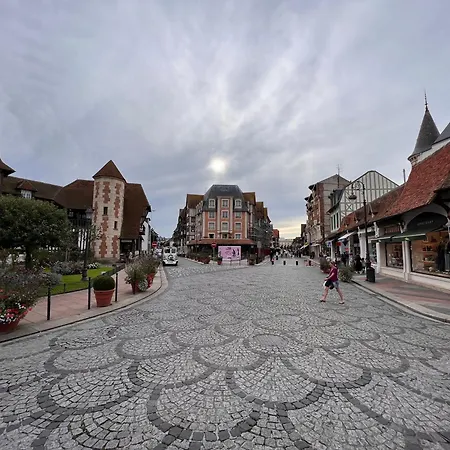 Duplex En Plein Centre, 3min