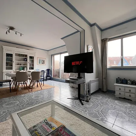 Duplex En Plein Centre, 3min Appartement Deauville