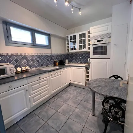 Appartement Duplex En Plein Centre, 3min Deauville