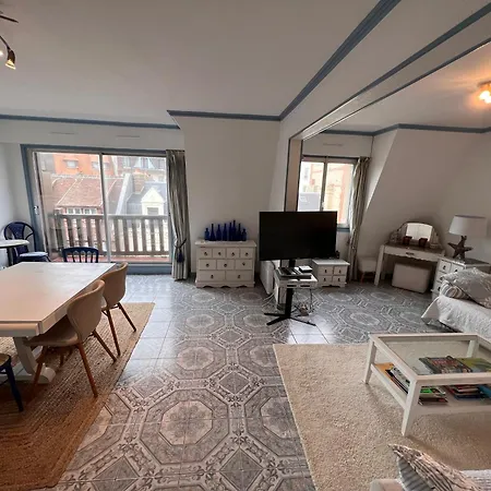 Duplex En Plein Centre, 3min Deauville