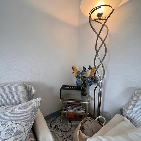 Duplex En Plein Centre, 3min *