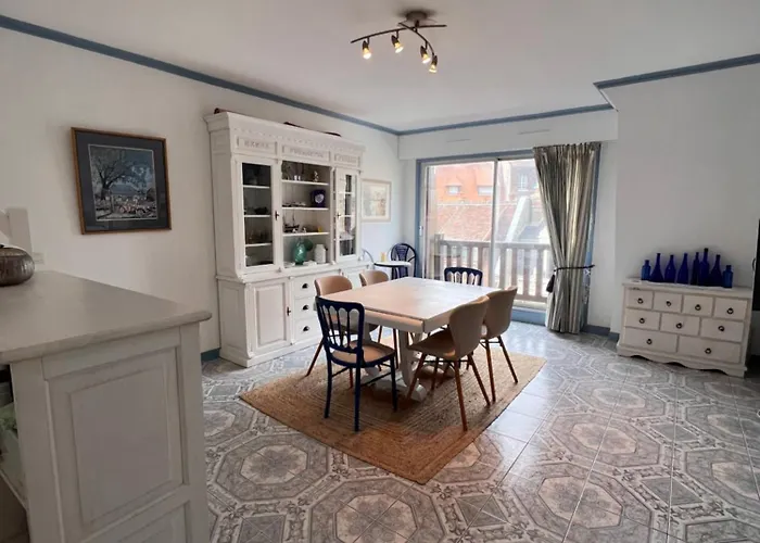 Apartment Duplex En Plein Centre, 3min