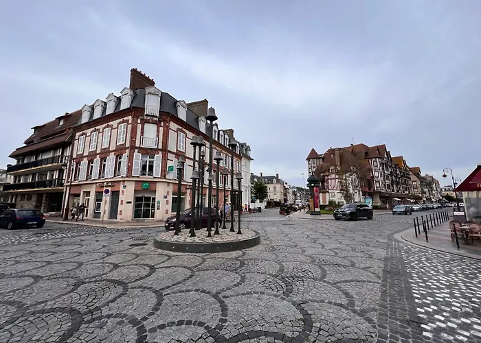 Duplex En Plein Centre, 3min Deauville